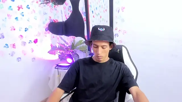 Kingnumb  online show from 09.26.25