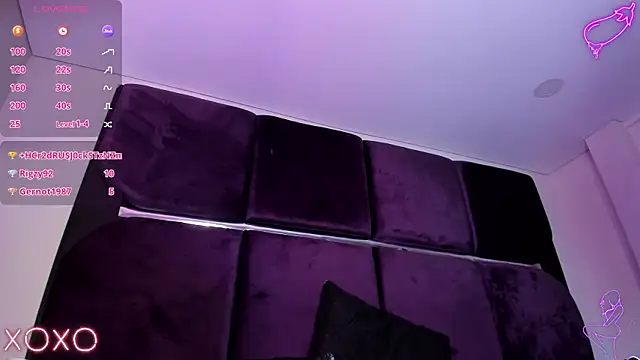 Tokio Petit online show from 10.29.25