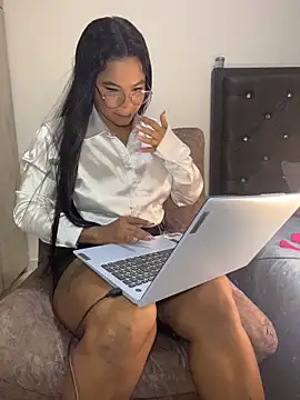 britanny-stone online show from 10.24.25