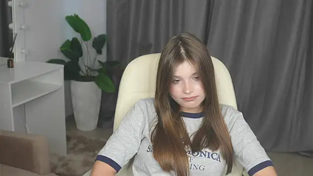 AlexisStrazza online show from 09.26.25