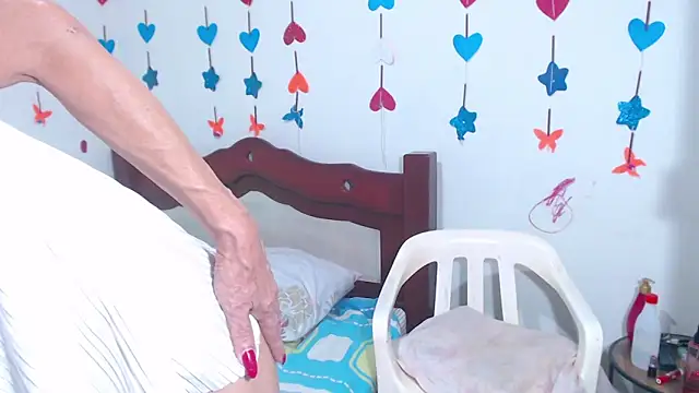 lorenacapelli online show from 02.13.26