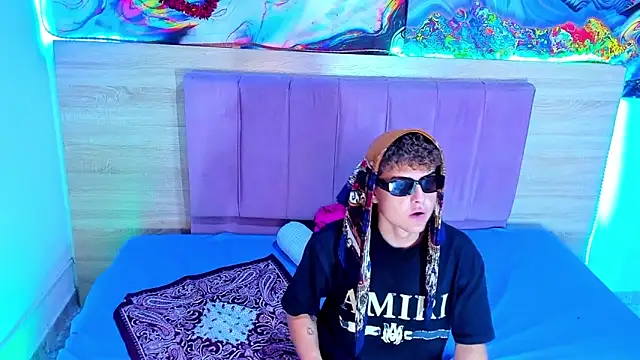 Snapshot of antonellaa_morgan chatting on 10.24.25 antonellaa morgan online show from 10.24.25