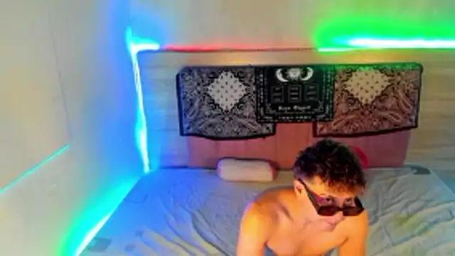 Snapshot of antonellaa_morgan chatting on 10.29.25 antonellaa morgan online show from 10.29.25