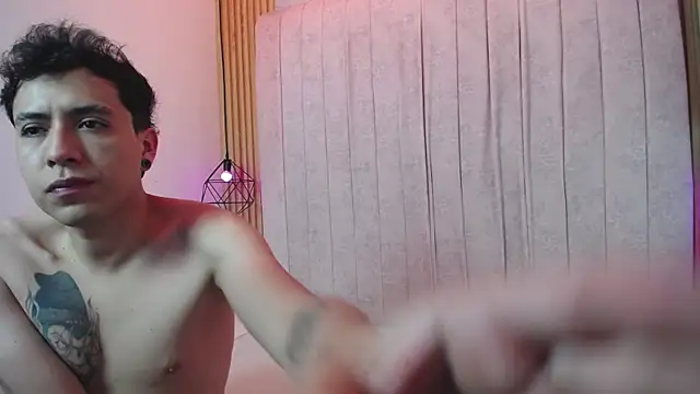 jakeyariana online show from 10.20.25