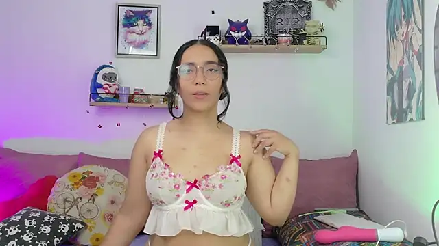 LucyDerby online show from 02.19.26