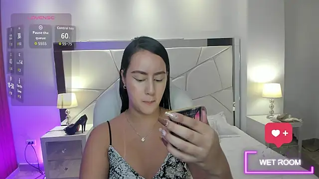 Natasha Kiim  online show from 02.05.26