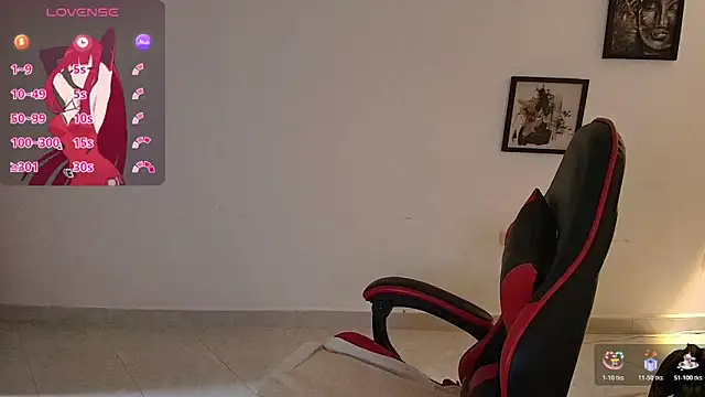 Snapshot of Nina_Rouge7 chatting on 10.28.25 Nina Rouge7 online show from 10.28.25