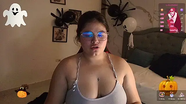 Snapshot of Nina_Rouge7 chatting on 11.02.25 Nina Rouge7 online show from 11.02.25