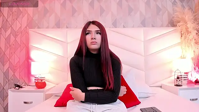 Snapshot of Charlotte_hall_ chatting on 10.29.25 Charlotte hall online show from 10.29.25