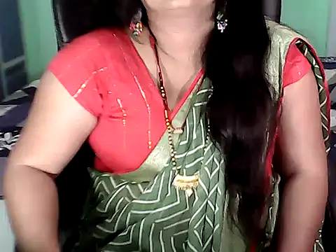 BABITA KUMARII online show from 10.17.25