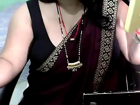 BABITA KUMARII online show from 04.04.26