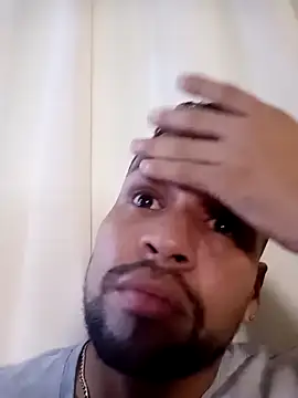 Snapshot of LucasGaeel chatting on 09.27.25 LucasGaeel online show from 09.27.25