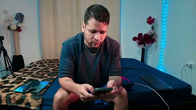 LucasGaeel online show from 04.14.26