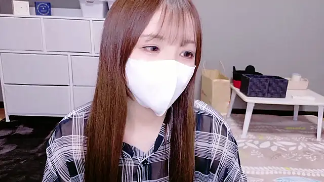 Snapshot of NINOoHard-Engine chatting on 10.16.25 NINOoHard-Engine online show from 10.16.25