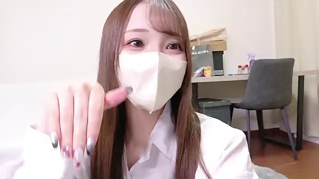 Snapshot of NINOoHard-Engine chatting on 10.28.25 NINOoHard-Engine online show from 10.28.25