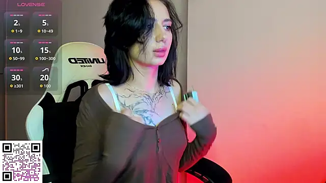 Snapshot of Michelle_Murray chatting on 10.06.25 Michelle Murray online show from 10.06.25