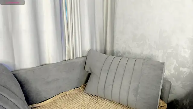 Snapshot of Michelle_Murray chatting on 10.17.25 Michelle Murray online show from 10.17.25