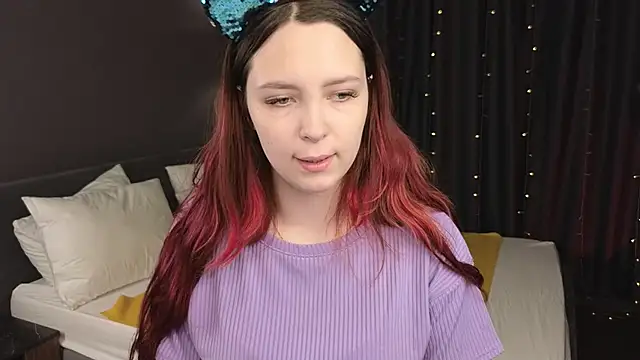 Monica  Queen online show from 11.11.25