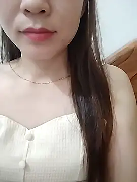 Snapshot of Girl_Shy2000 chatting on 09.30.25 Girl Shy2000 online show from 09.30.25