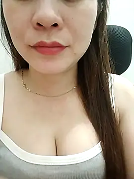 Snapshot of Girl_Shy2000 chatting on 10.15.25 Girl Shy2000 online show from 10.15.25