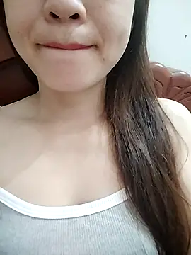 Snapshot of Girl_Shy2000 chatting on 10.24.25 Girl Shy2000 online show from 10.24.25