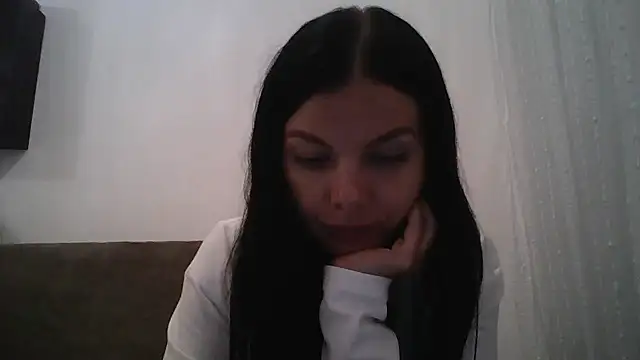 Snapshot of Lorivell chatting on 11.06.25 Lorivell online show from 11.06.25