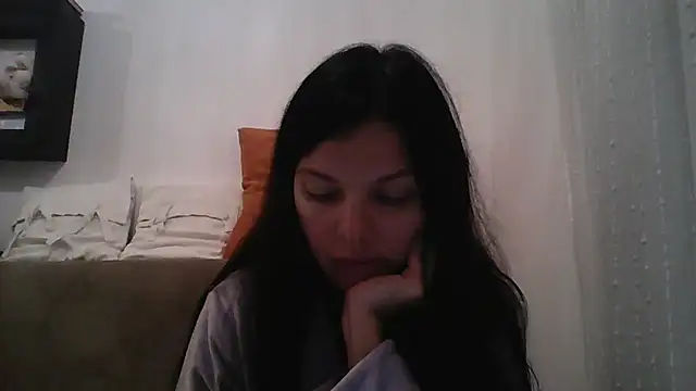 Snapshot of Lorivell chatting on 12.22.25 Lorivell online show from 12.22.25