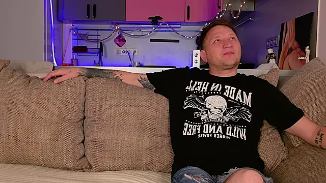 Crystal Neko online show from 04.21.26