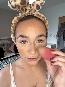 MissPixieRae online show from 02.13.26