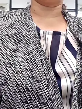 Kimkhaepretty online show from 11.24.25