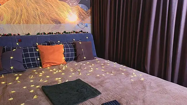 MilaYumi online show from 03.26.26