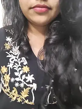 Miss Rose   online show from 10.11.25