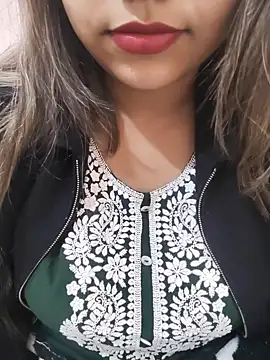 Miss Rose   online show from 12.02.25