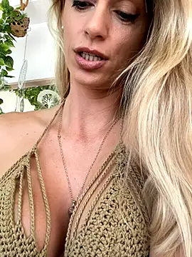 ericafontesx online show from 09.26.25