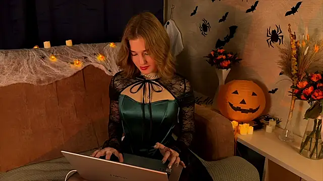 LilianLee online show from 10.27.25