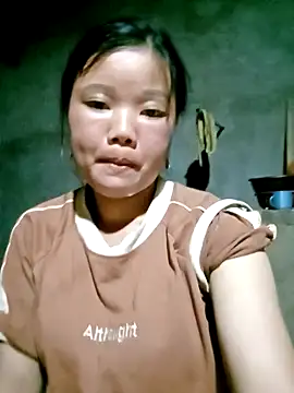 Snapshot of Samyy_xx chatting on 10.05.25 Samyy xx online show from 10.05.25