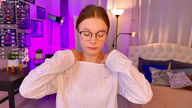 Snapshot of Bubblegum_Babe_ chatting on 10.19.25 Bubblegum Babe online show from 10.19.25