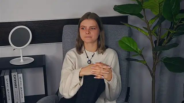 JeanieHelget online show from 09.29.25