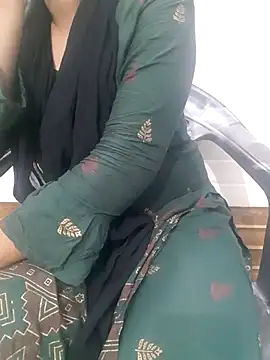 Snapshot of Anchal-si chatting on 09.30.25 Anchal-si online show from 09.30.25