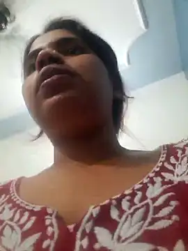 Snapshot of Minakshi_677 chatting on 10.03.25 Minakshi 677 online show from 10.03.25