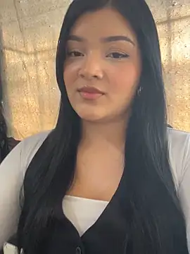 EmmaBlossom online show from 09.28.25