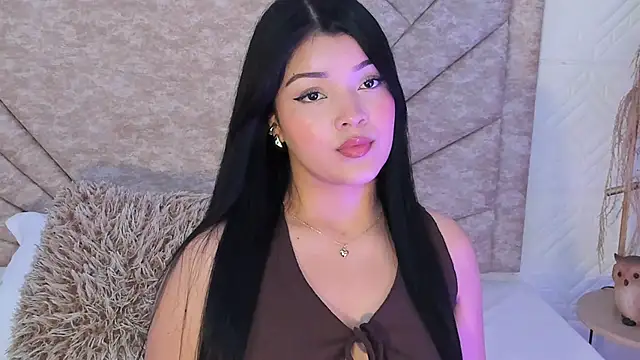 EmmaBlossom online show from 12.22.25