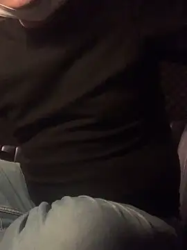 Snapshot of mj-story chatting on 10.11.25 mj-story online show from 10.11.25