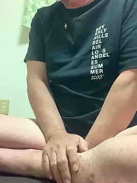 Snapshot of mj-story chatting on 10.24.25 mj-story online show from 10.24.25