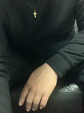 Snapshot of mj-story chatting on 10.31.25 mj-story online show from 10.31.25