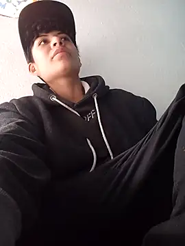 Owen tomboy online show from 11.04.25