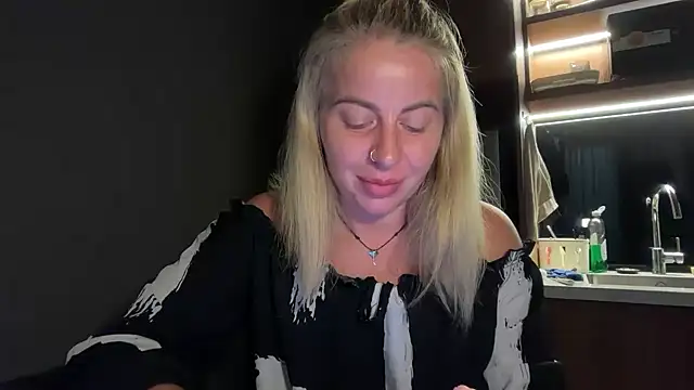 Miravynn online show from 02.24.26