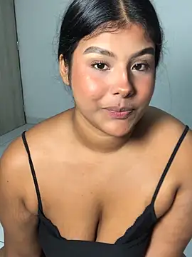 Snapshot of AnaBrowmn chatting on 11.01.25 AnaBrowmn online show from 11.01.25