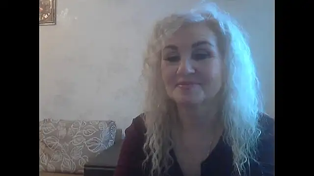 Snapshot of LadySexyBlond chatting on 07.31.26 LadySexyBlond online show from 07.31.26