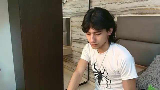 Lovers 21 online show from 12.16.25